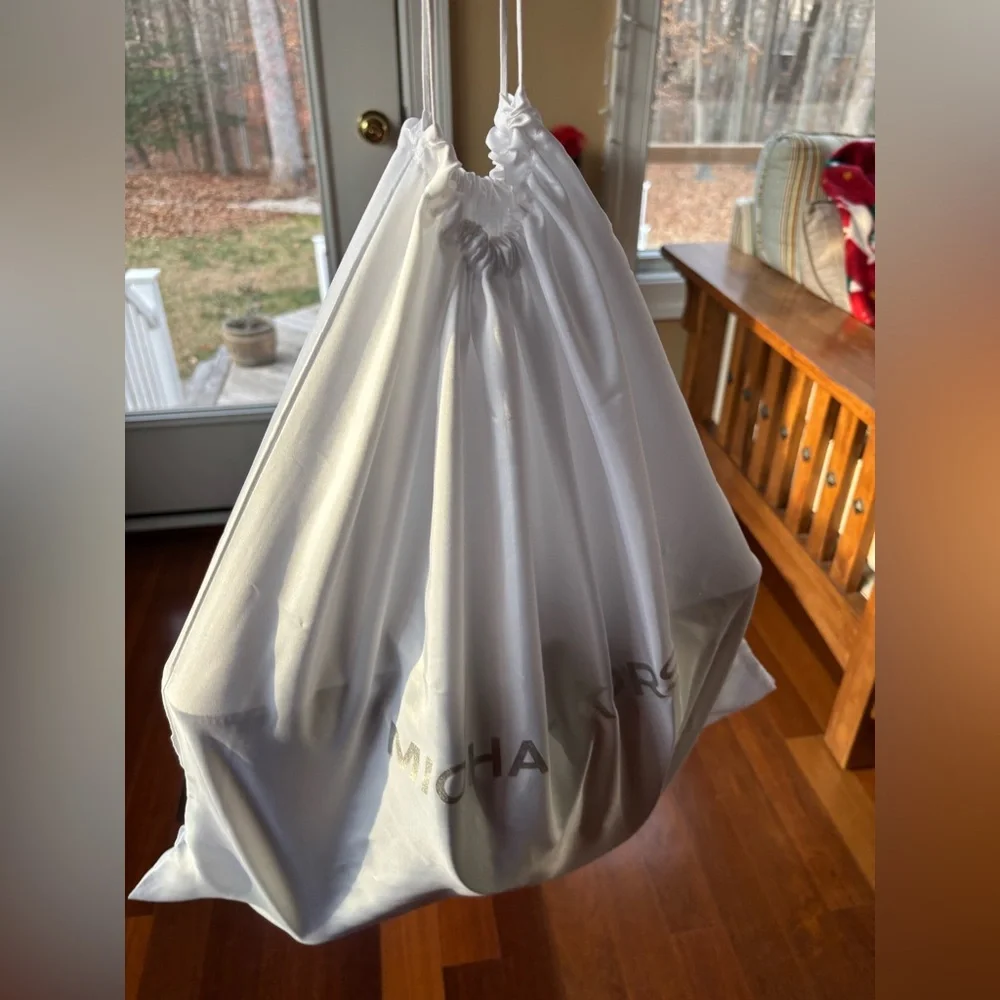 Michael Kors Black Leather Top-Zip Tote Bag - Picture 15 of 16